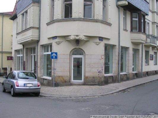 Eckeingang - Ladenlokal am Weißen Hirsch!!