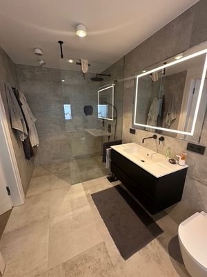 Duschbad EG