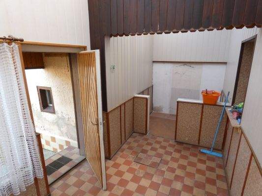 017 Vorraum Hofausgang EG