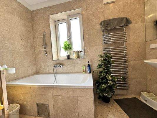 25aUR8LvjzwQSj5TmFzD5g