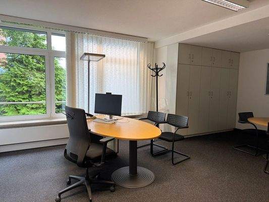 Größeres Büro