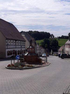 Töpferbrunnen am Markt