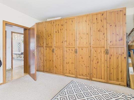 CAM01223G0-PR0176-STILL026