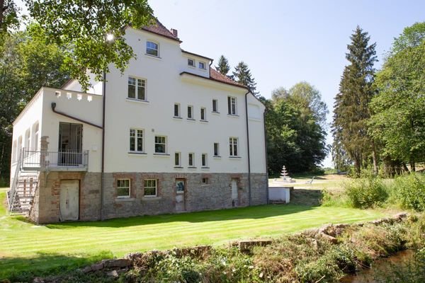 Ansicht-Villa-Rückseite