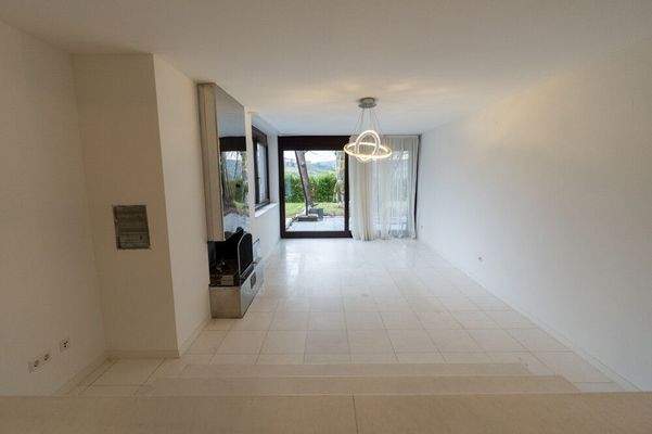 Wohnbereich/Kamin Erdgeschoss