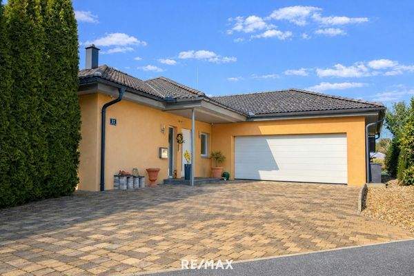 3_Garage_KI bearbeitet