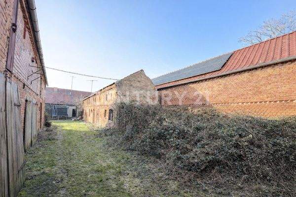 Hofansicht_aus_Halle