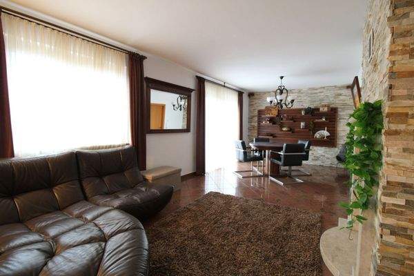 Wohn- und Essbereich