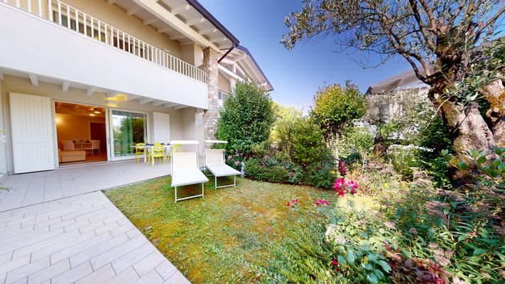 EB-035-367-Villino-in-residence-Padenghe-sul-Garda