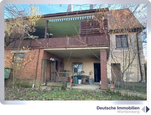 Blick aufs Vordergebäude