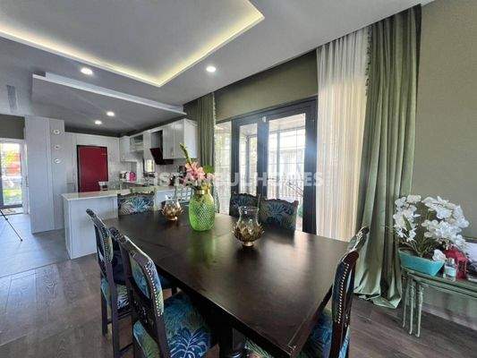 4-Bedroom Villa with a Private Pool in Istanbul Buyukcekmece