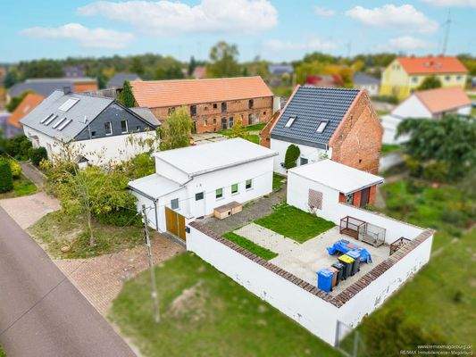 Außenansicht Gebäude 1 und Gebäude 2