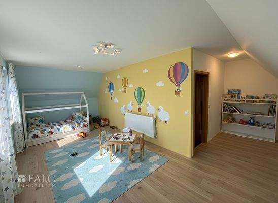 Kinderzimmer OG (KI bearbeitet)