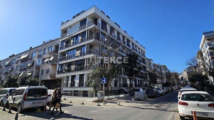 Duplex Apartment Close to the Bağdat Street in Kadıköy