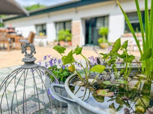 Auch im Garten wurde auf Details geachtet.