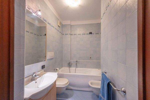 Tecnocasa Garda 0385.jpg