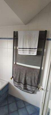 Bad-Heizkörper für Handtücher