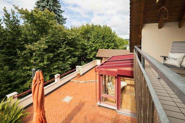 Ausblick auf Flachdachterrasse von Balkon 1 Elternschlafzimmer