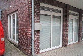 4 Fensterfronten u Stellplatz 