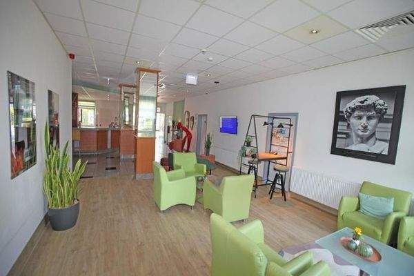 Sitzecke im Eingangsbereich