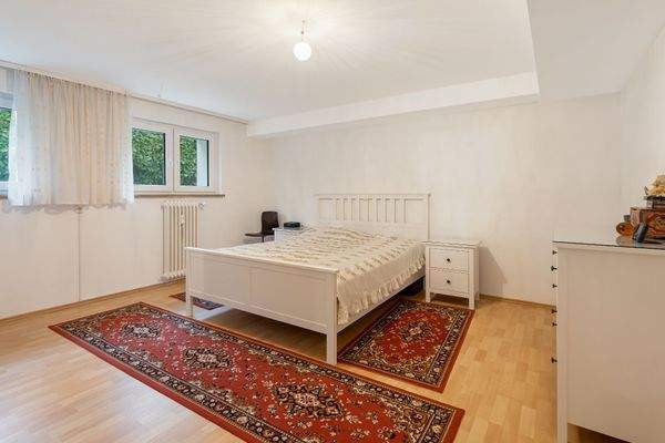 Schlafzimmer Einheit UG rechts