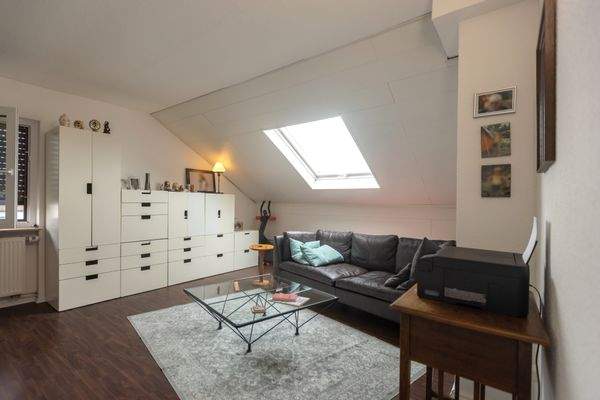 Schlaf-/Gästezimmer DG