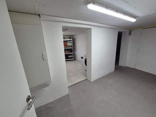 12a. Kellerraum 2.jpg