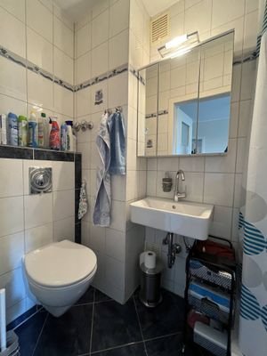 Duschbad am Kinderzimmer