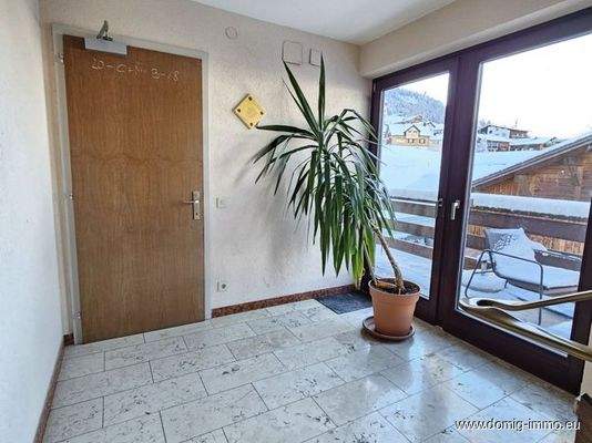 Stiegenhaus mit allgemein Balkon