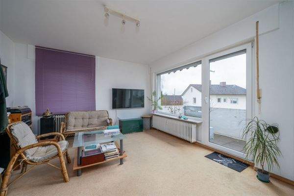 Wohnen OG 1-Zimmer Whg.