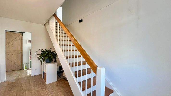 Treppenaufgang zum DG