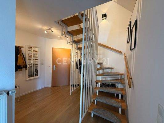 Flur mit Treppe zum Schlafzimmer