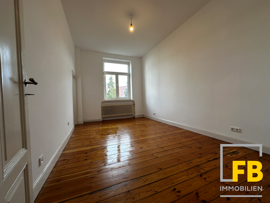 Zimmer mit Abstellkammer