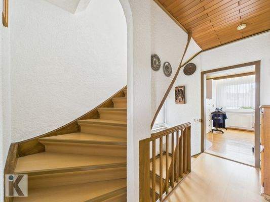 Treppe ins 2. OG