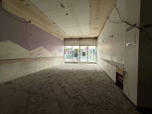 Verkaufsraum Zugang Karlstraße