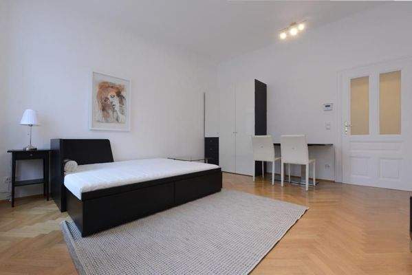 Wohn-/Schlafraum / bed sitting room