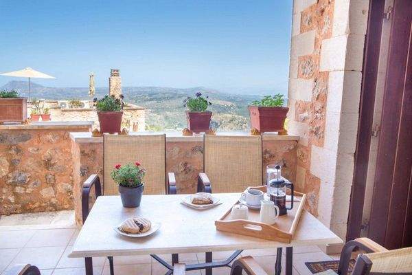 Villa For Sale in Samonas village 2.jpg