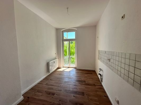 Küche mit Balkon