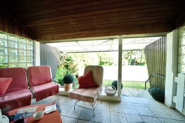 zur Terrasse