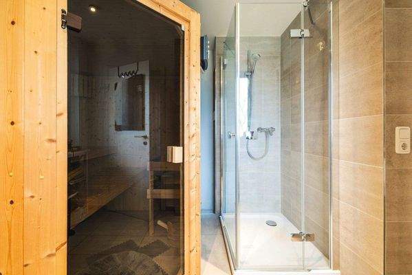 Sauna im Erdgeschoss