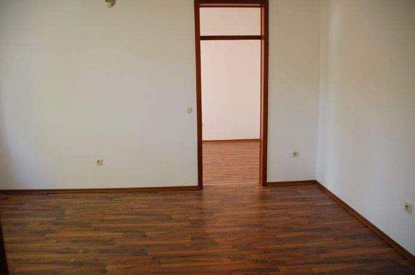 Wohnzimmer_Richtung_Schlafzimmer