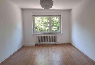 1.OG links Schlafzimmer