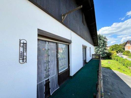 Balkon straßenseitig (3)