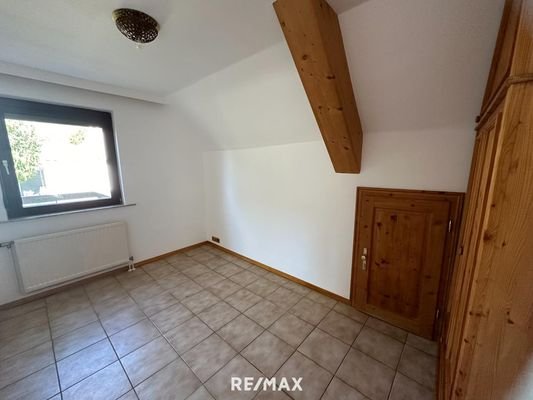 OG Schlafzimmer 2