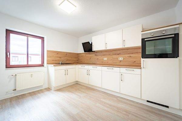 Küche mit Einbauküche