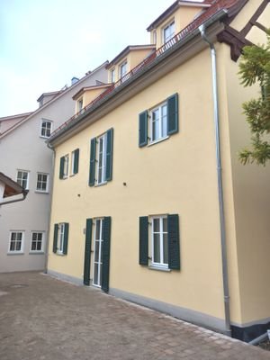 Seitenansicht / Hof / Terrasse