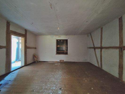 Raum 1 mit Anbindung zum Flur