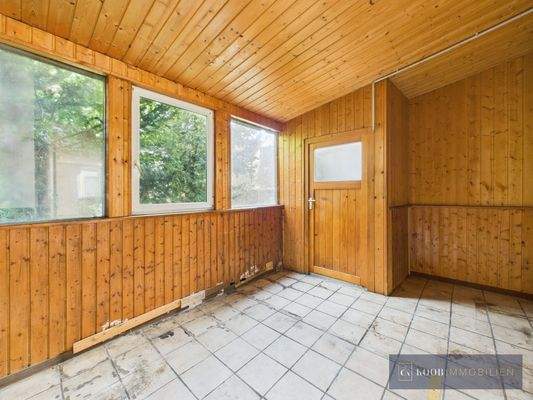 CAM05213G0-PR0036-STILL013