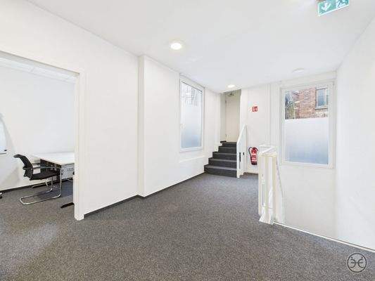 CAM05560G0-PR0017-STILL015