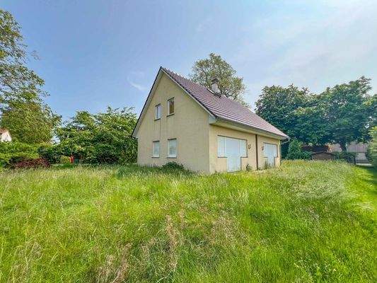 Gesamtobjekt mit Rasengarten